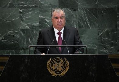 Эмомали Рахмон призвал к прекращению огня в Газе