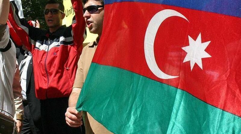 Иранские азербайджанцы между Тегераном и Баку